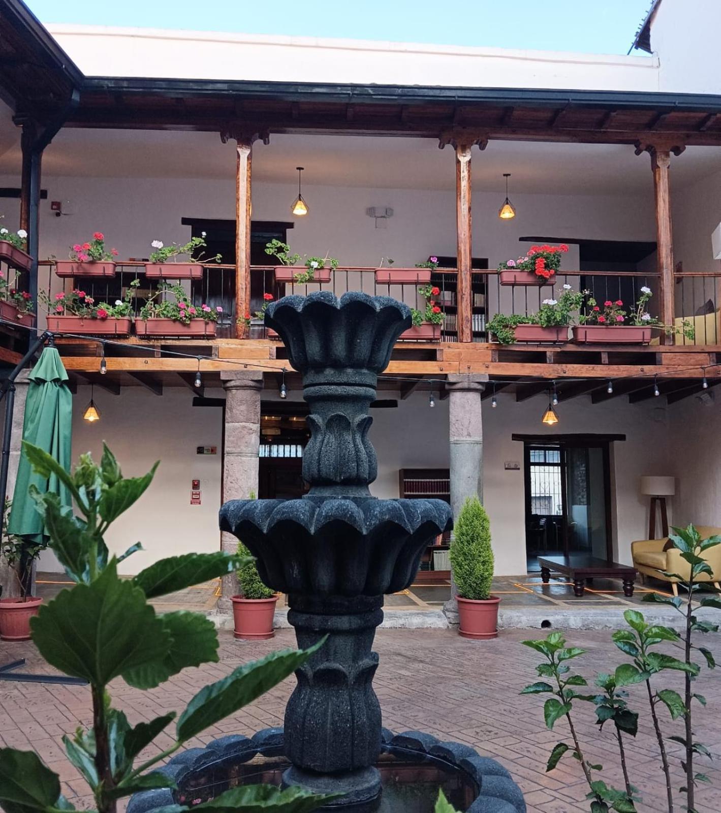 Casona Tobar Hotel Quito Ngoại thất bức ảnh